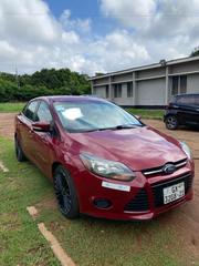 Ford Focus SE Sedan FWD (2.0L 4cyl 5M) 2013 Red for sale