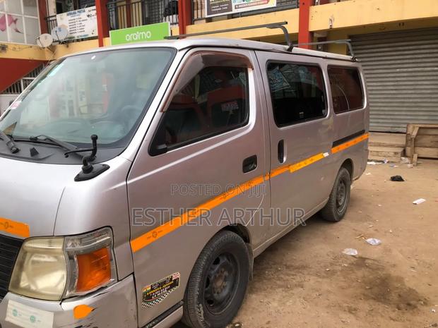 Nissan Caravan 2010 Silver