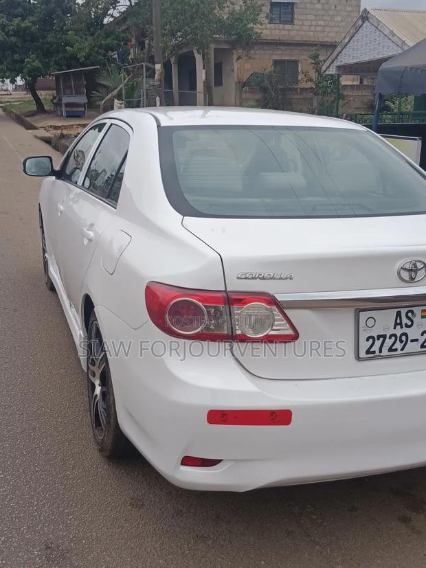 Toyota Corolla 2013 White