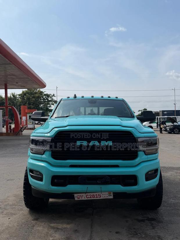 RAM Promaster 2500 2022 Blue
