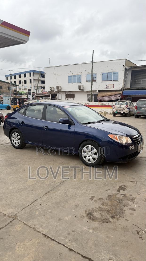 Hyundai Elantra 2011 Blue