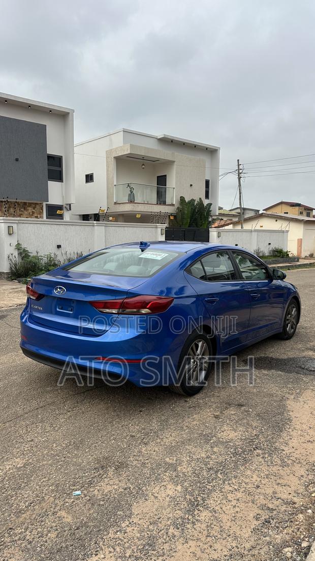 Hyundai Elantra 2018 Blue