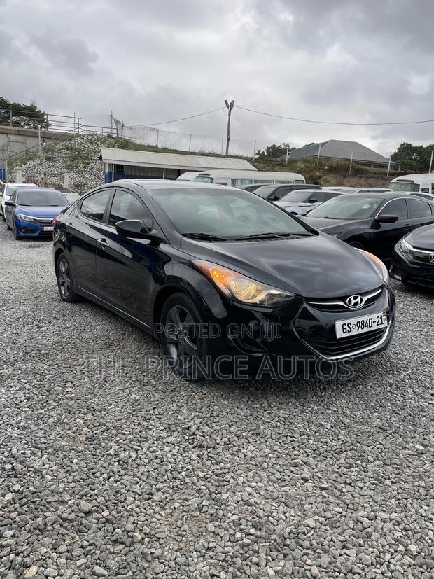 Hyundai Elantra SE Sedan FWD (1.8L 4cyl 6A) 2016 Black