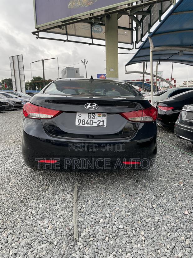 Hyundai Elantra SE Sedan FWD (1.8L 4cyl 6A) 2016 Black