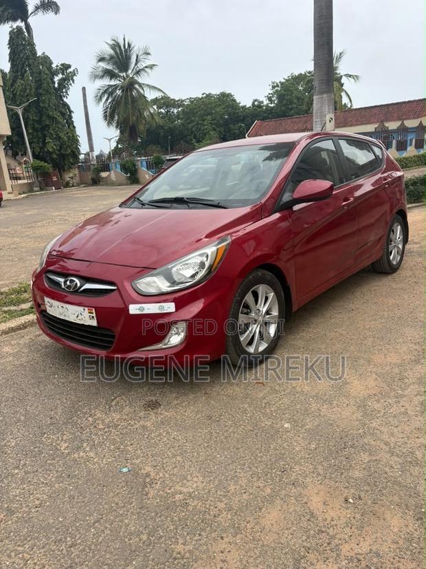 Hyundai Accent GS 4dr Hatchback (1.6L 4cyl 6M) 2015 Red