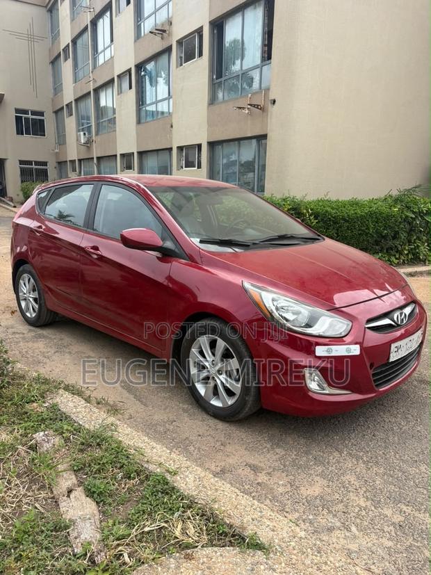 Hyundai Accent GS 4dr Hatchback (1.6L 4cyl 6M) 2015 Red