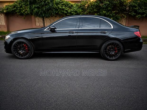 Mercedes-Benz E300 2017 Black