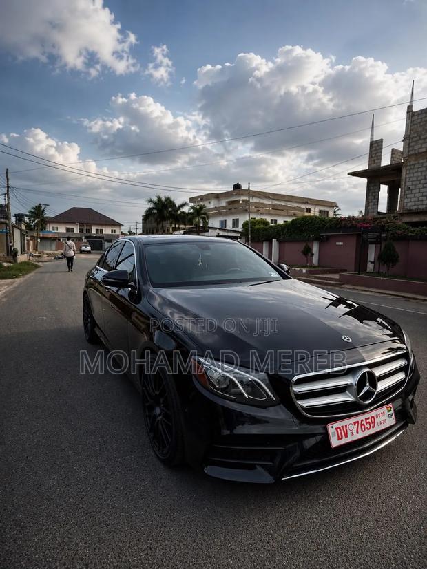 Mercedes-Benz E300 2017 Black