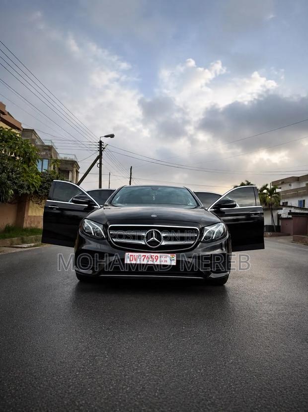 Mercedes-Benz E300 2017 Black