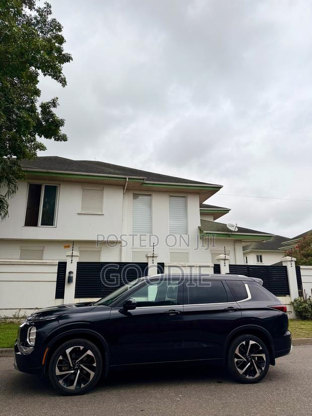 Mitsubishi Outlander SEL 2024 Black