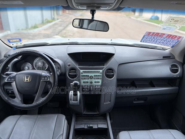 Honda Pilot 2012 Silver