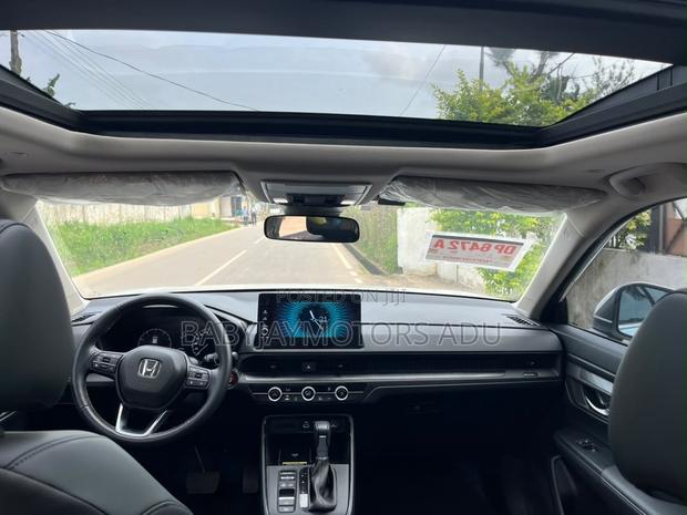 Honda CR-V 2025 White