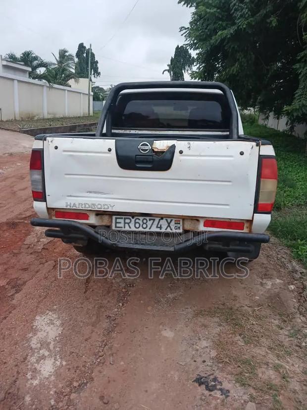 Nissan Hardbody 2000i 2006 White