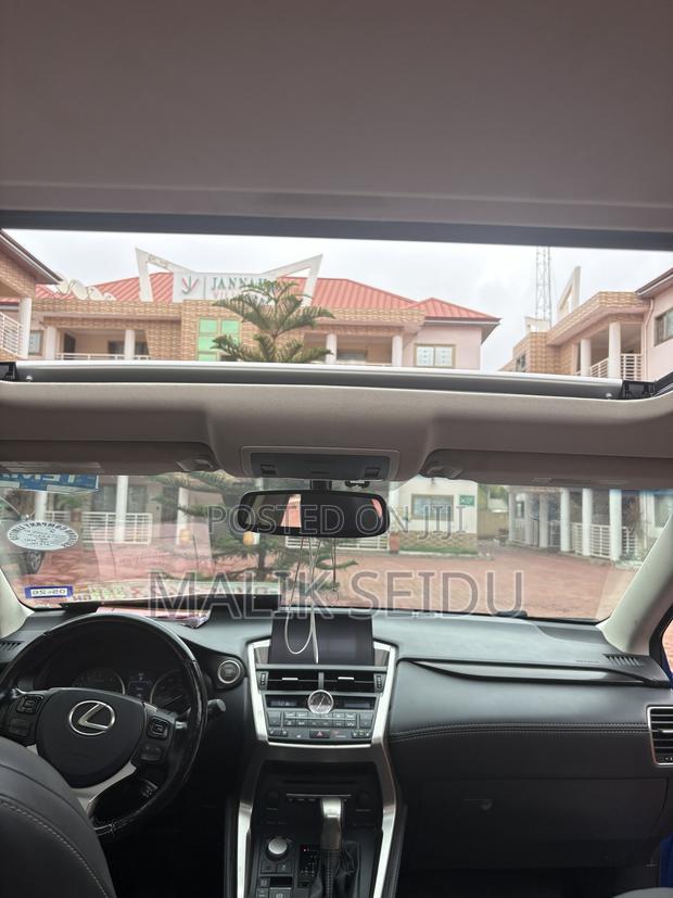 Lexus NX 2016 Blue