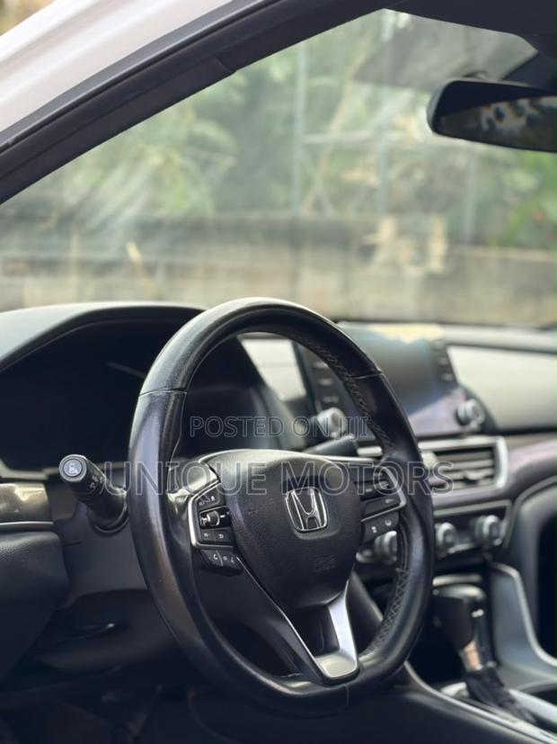 Honda Accord Sport 2018 White