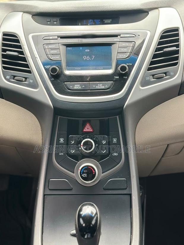 Hyundai Elantra 2016 Black