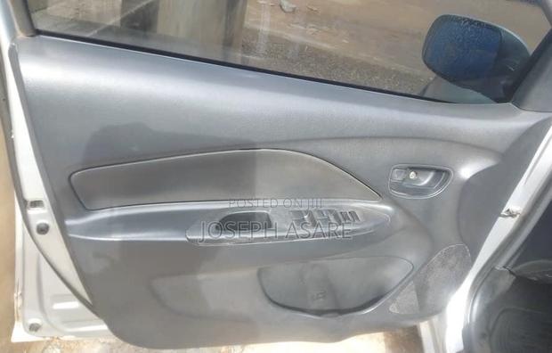 Toyota Yaris 2010 Silver