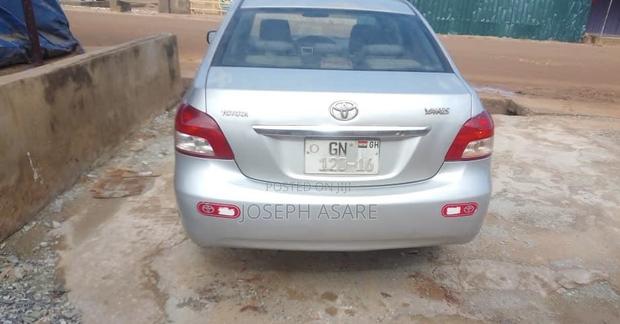 Toyota Yaris 2010 Silver
