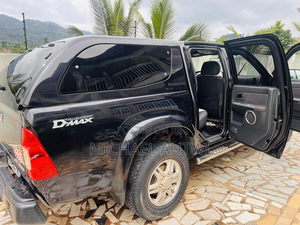 Isuzu D-MAX 2018 Black