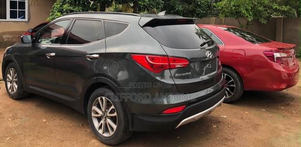 Hyundai Santa Fe Limited 4dr SUV (3.3L 6cyl 6A) 2015 Black