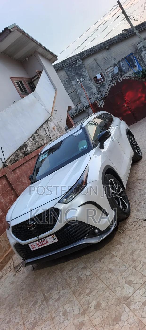 Toyota Highlander 2021 White