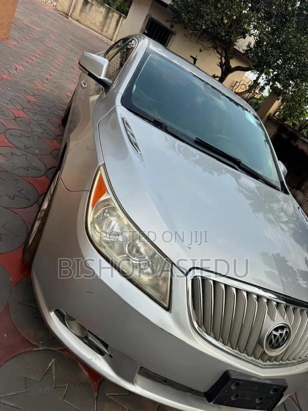 Buick LaCrosse 2016 Silver