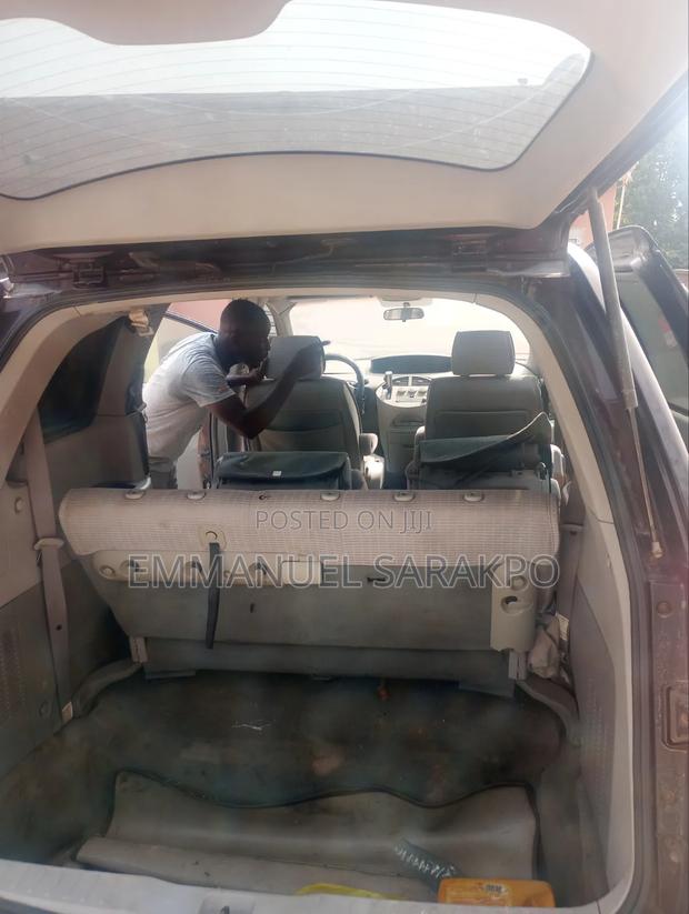 Nissan Quest 2011