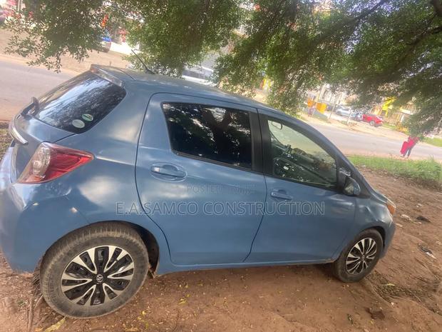 Toyota Yaris 2012 Blue