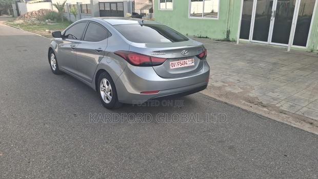 Hyundai Elantra SE 4dr Sedan (1.8L 4cyl 6A) 2015 Silver