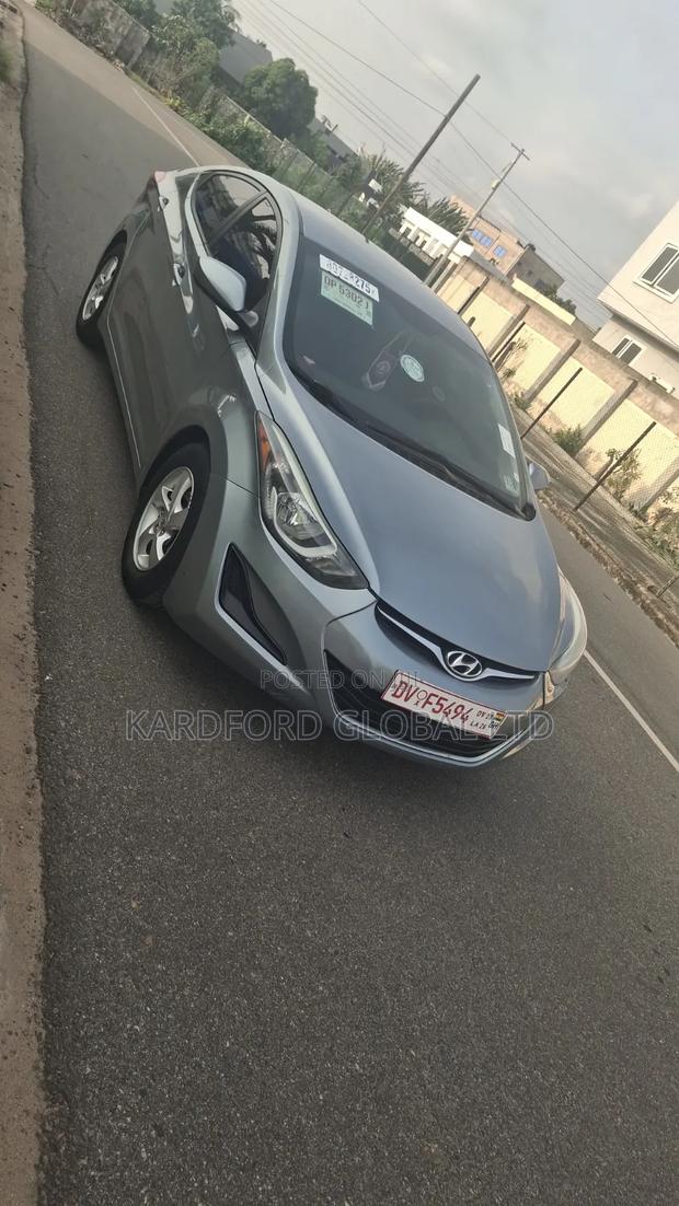 Hyundai Elantra SE 4dr Sedan (1.8L 4cyl 6A) 2015 Silver