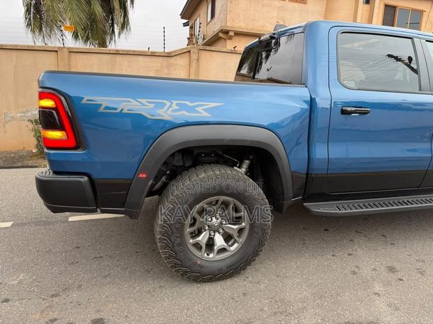 RAM 1500 TRX Crew Cab 4WD SB 2024 Blue