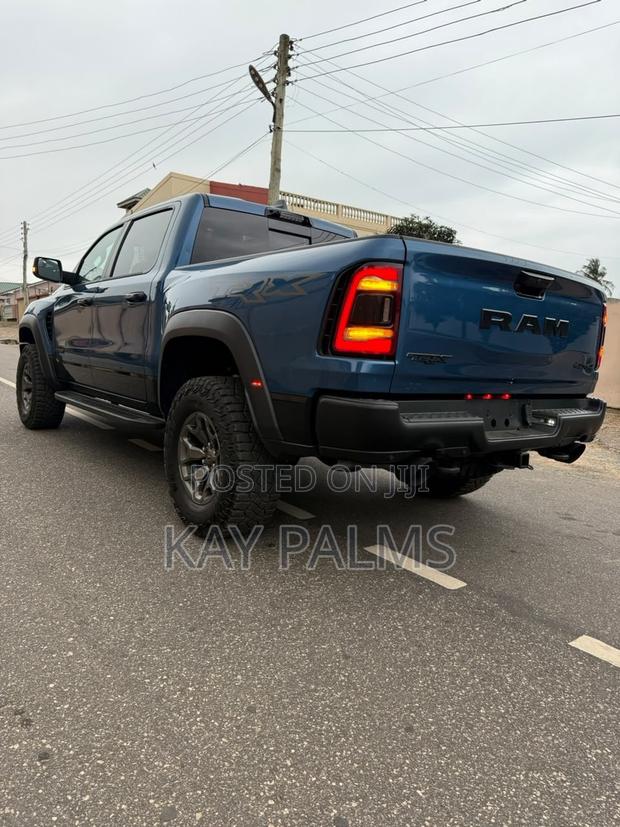 RAM 1500 TRX Crew Cab 4WD SB 2024 Blue