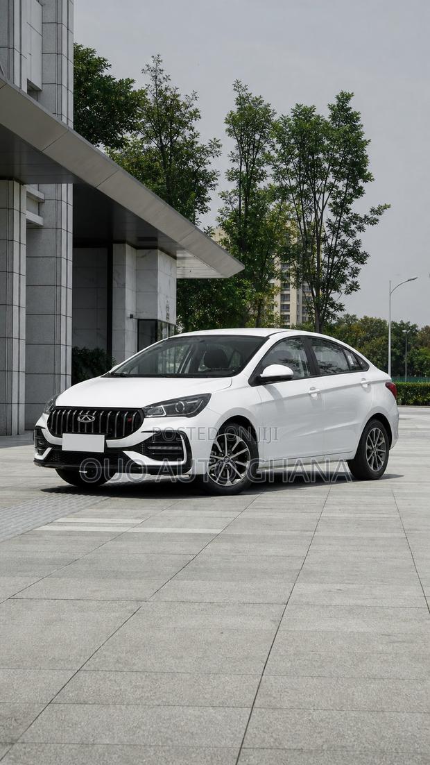 Chery Arrizo 5 2025 White