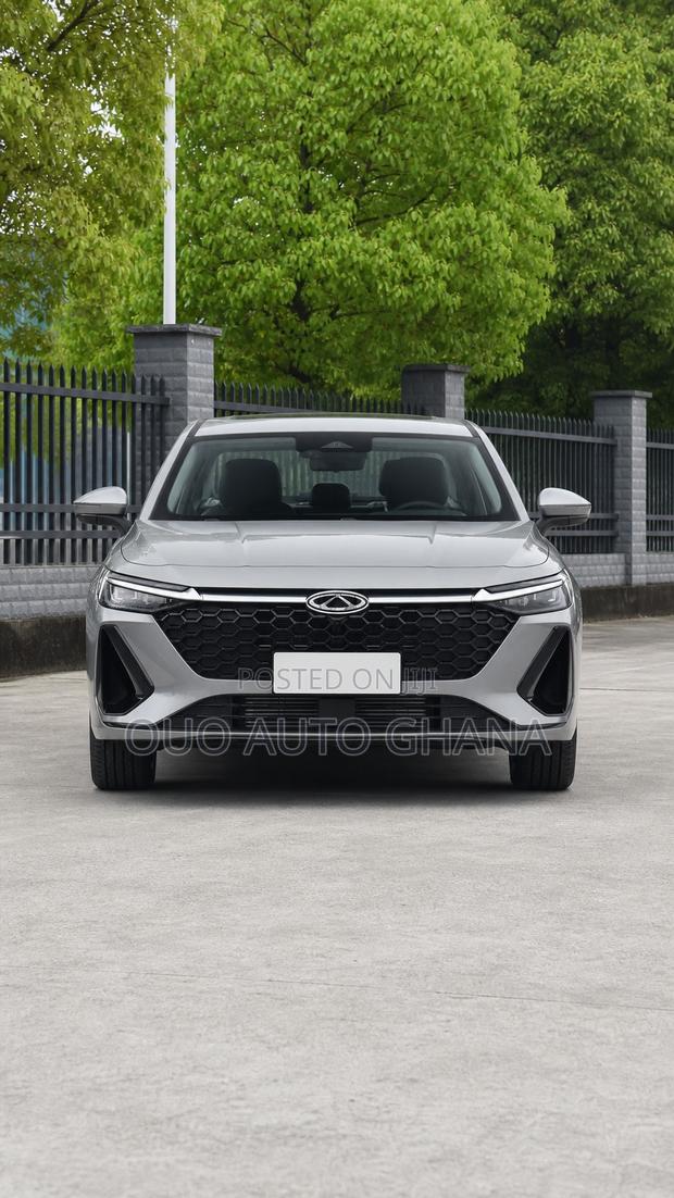 Chery Arrizo 8 2025 Gray