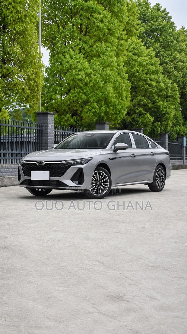 Chery Arrizo 8 2025 Gray