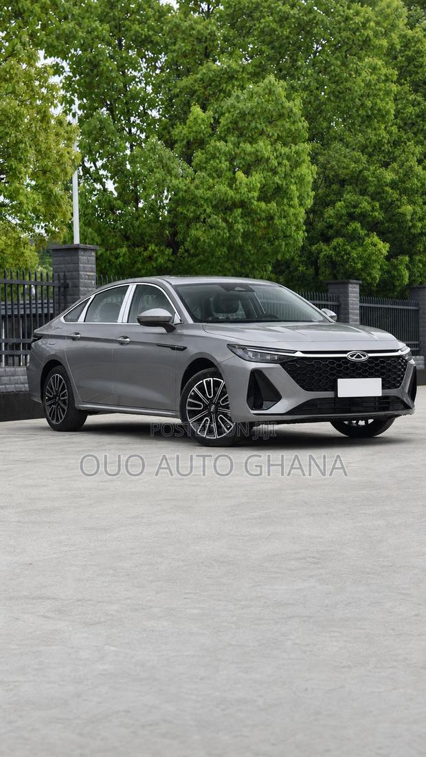 Chery Arrizo 8 2025 Gray