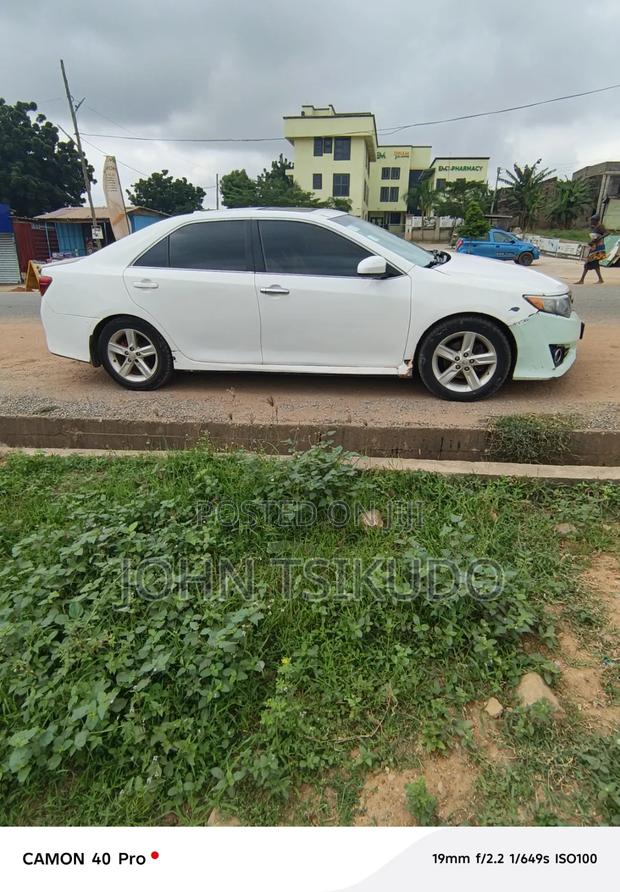 Toyota Camry 2014 White