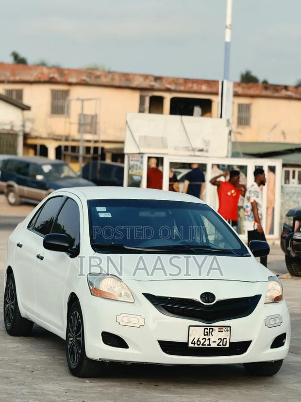 Toyota Yaris 2009 White