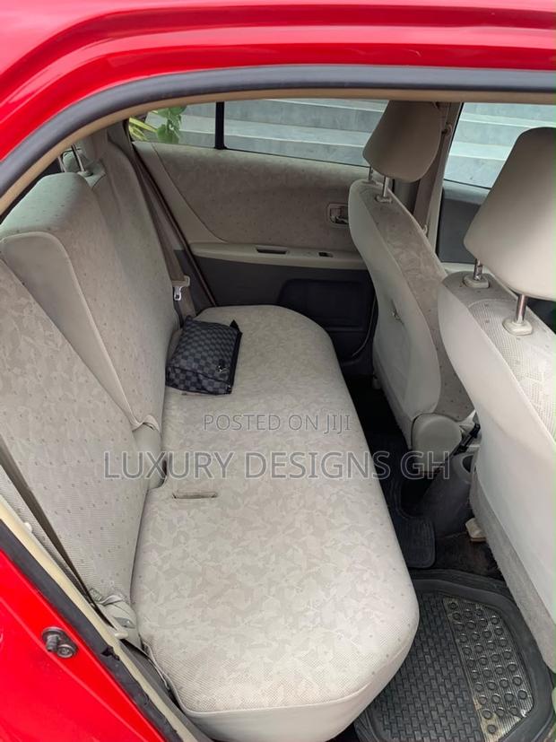 Toyota Vitz 2010 Red