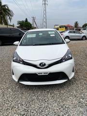 Toyota Vitz 2015 White for sale