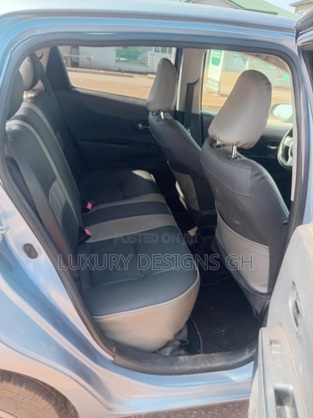 Toyota Vitz 2012 Blue