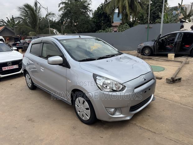 Mitsubishi Mirage 2015 Silver