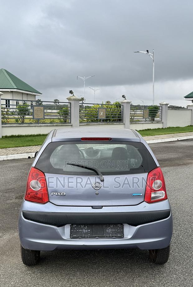 Nissan Pixo 1.0 FWD 2011 Gray
