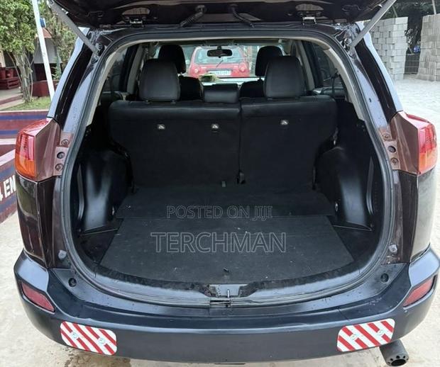 Toyota RAV4 LE FWD (2.5L 4cyl 6A) 2013 Black
