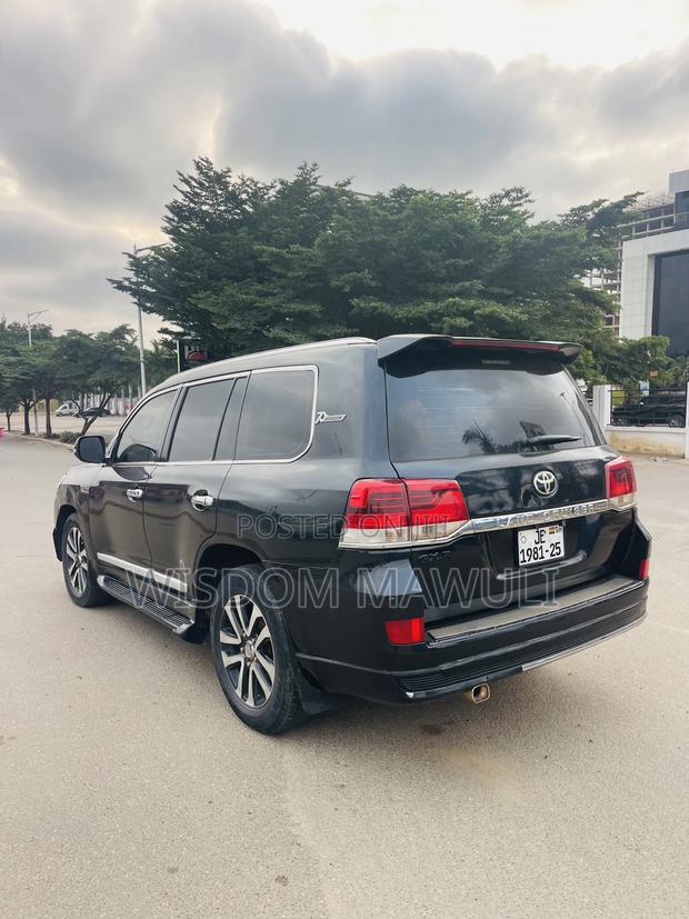 Toyota Land Cruiser 2013 Black