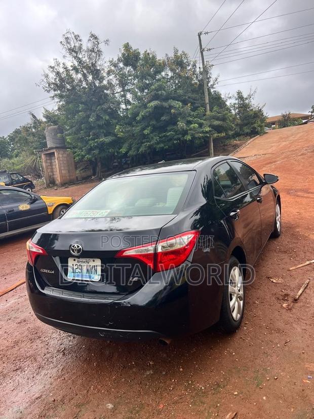 Toyota Corolla LE 4dr Sedan (1.8L 4cyl CVT) 2015 Black