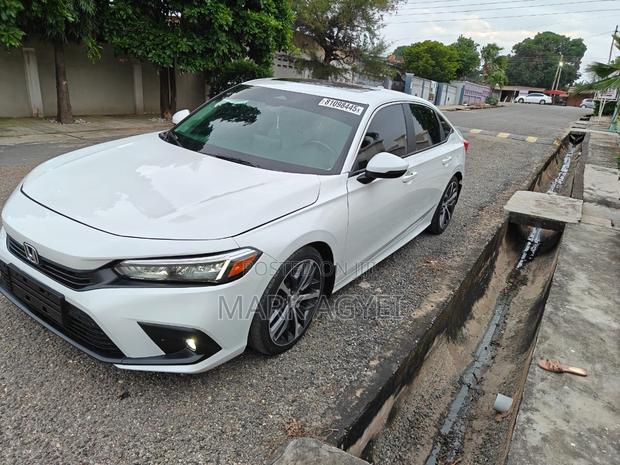 Honda Civic 2022 White