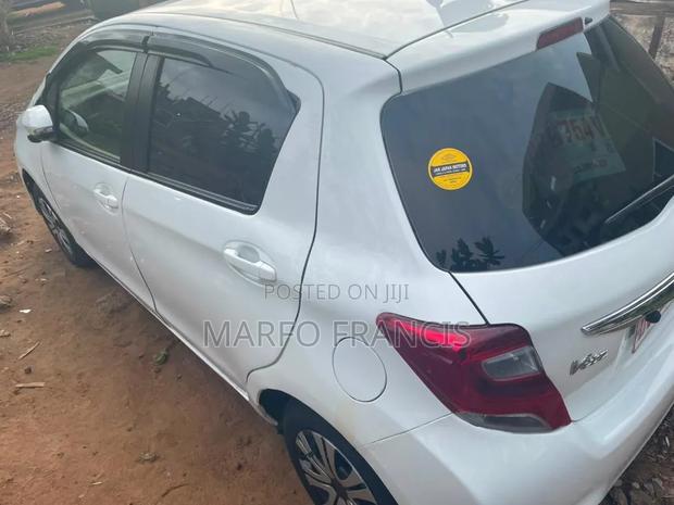 Toyota Vitz 2014 White