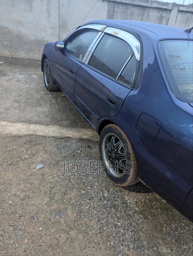 Toyota Corolla 1.8 Sedan 2002 Blue