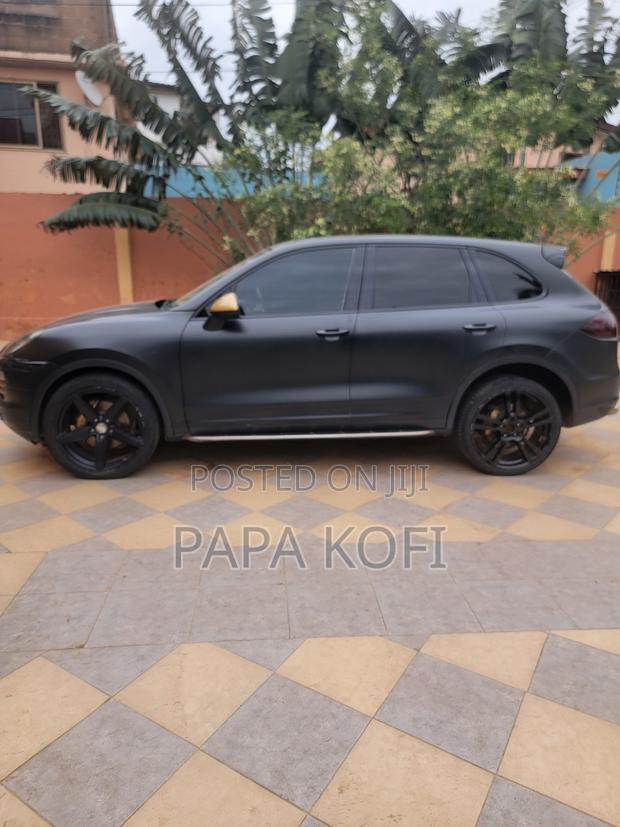 Porsche Cayenne 2012 Black